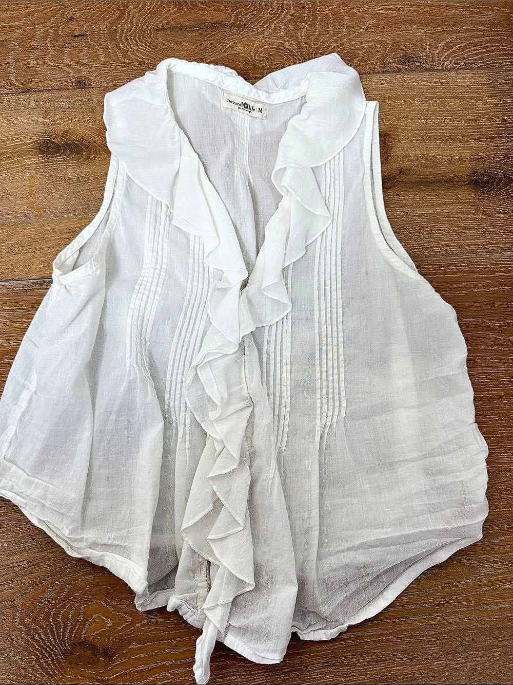 Natural Life White Ruffle Sleeveless Blouse Size Medium
